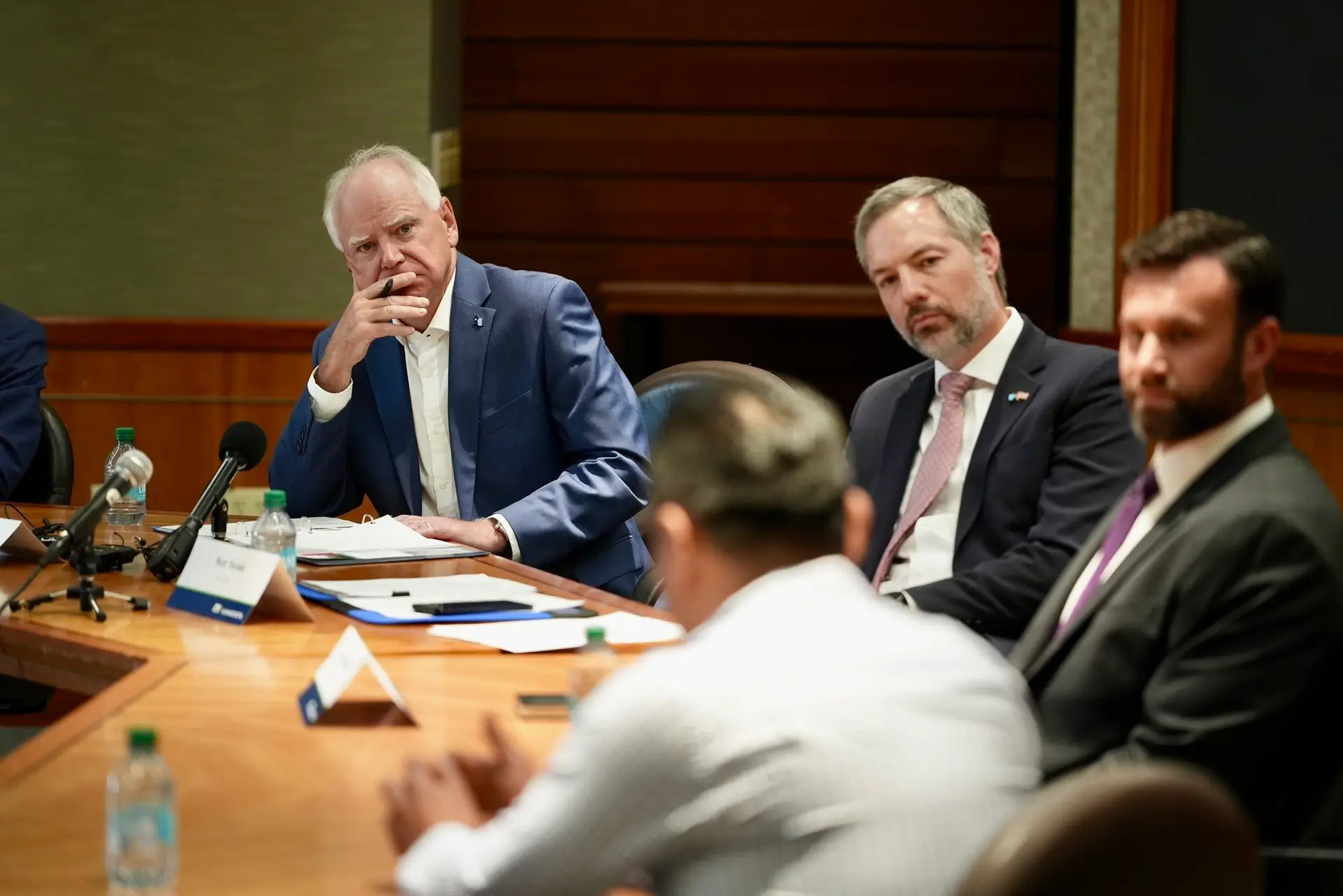 Governor Walz Announces $33 Million For Small Businesses